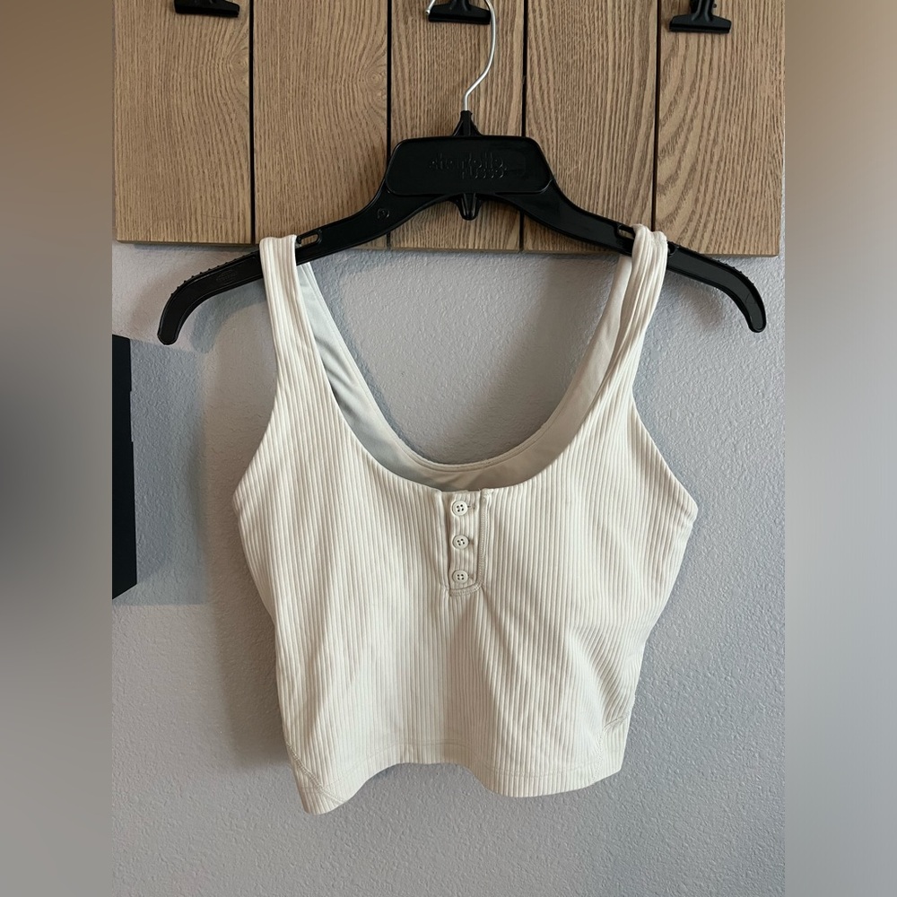 Lululemon ribbed top